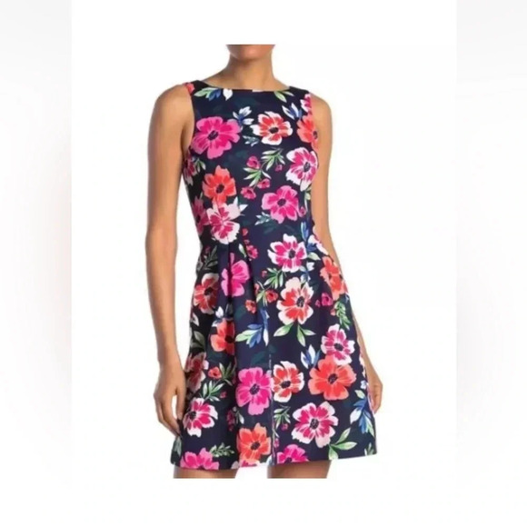 Vince Camuto Dresses & Skirts - Vince Camuto floral sleeveless scuba fit and flare dresss sz 10 nwt 006